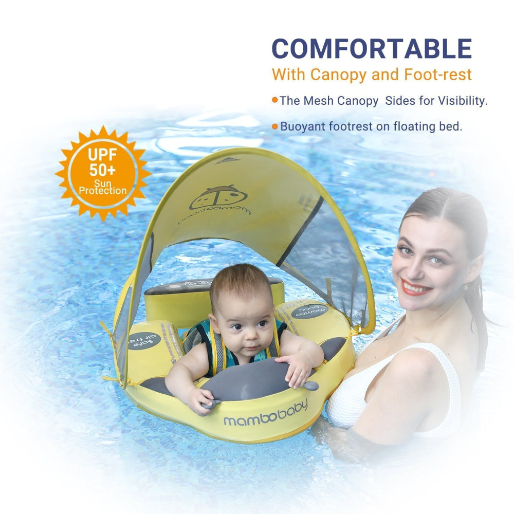 Glückliches Baby schwimmt sicher in der Mambobaby™ Marienkäfer Schwimmhilfe